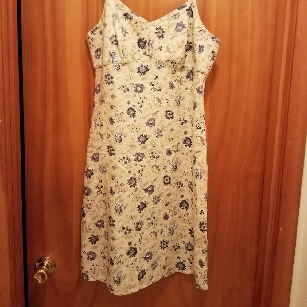 Lovely Gap linen sundress